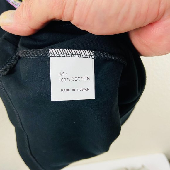 Eternal Will T-Shirt Womens V-neck Hand Painted Flowers Black Large NWT Tshirt - Picture 5 of 6